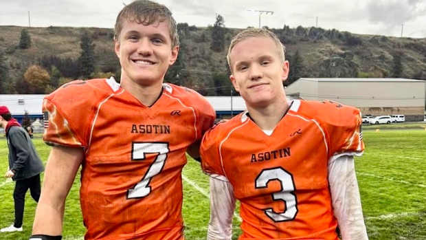 Cody and Gavin Ells, Asotin football 2023